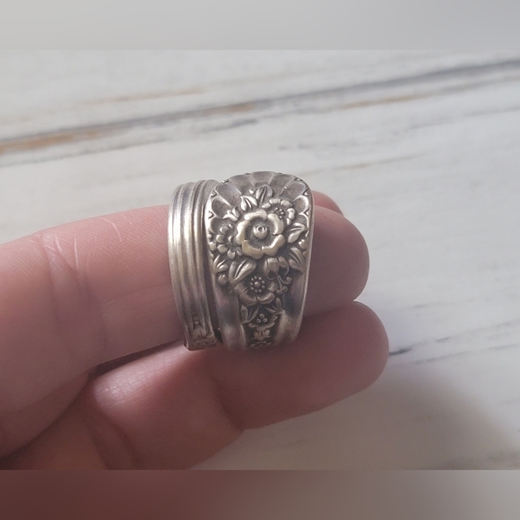 Vintage | Spoon Ring | Silverplate | Size 8 | - Picture 6 of 6